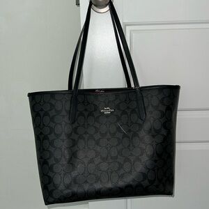 Coach tote